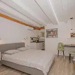 Apartament Decor Kut Vis