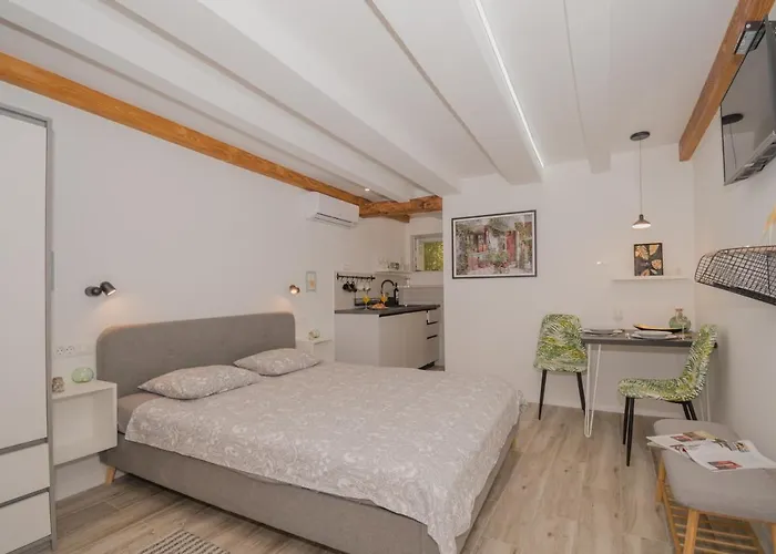 아파트 Decor Kut 비스