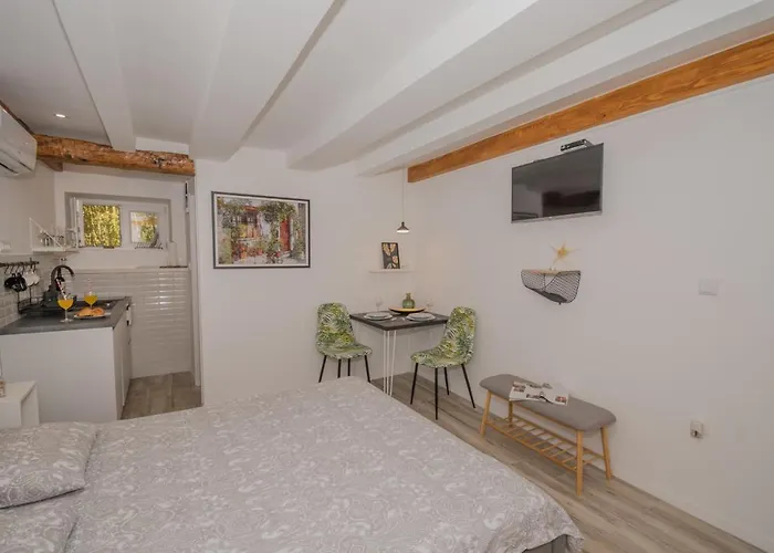 Decor Kut 아파트 비스